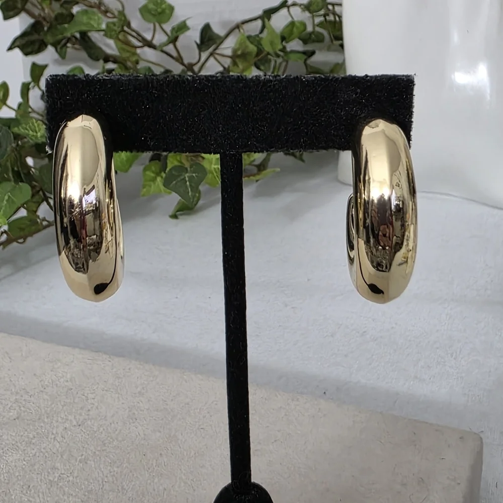 Chunky Gold Filled Open Hoop Earrings